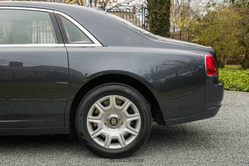 2011 Rolls-Royce Ghost 1st Gen - Image 5 of 12
