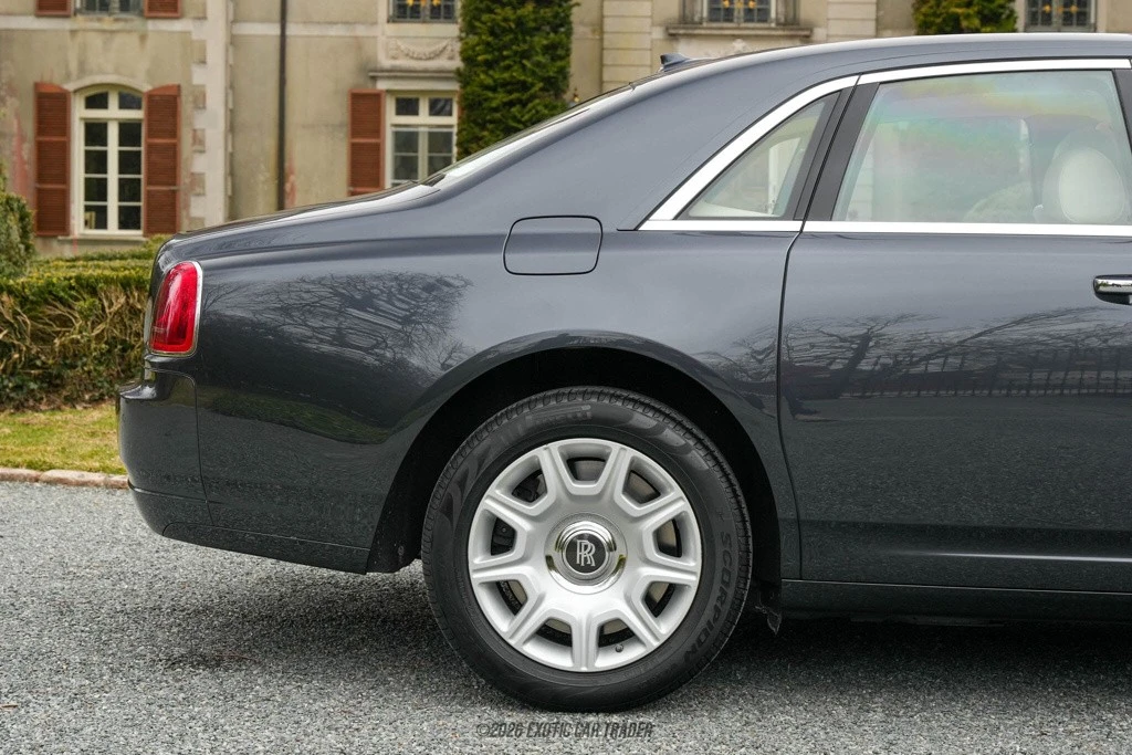 2011 Rolls-Royce Ghost 1st Gen - Image 10 of 12