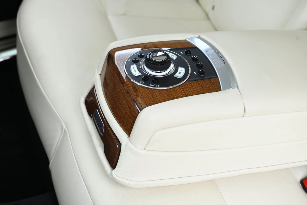 2011 Rolls-Royce Ghost 1st Gen - Image 31 of 31
