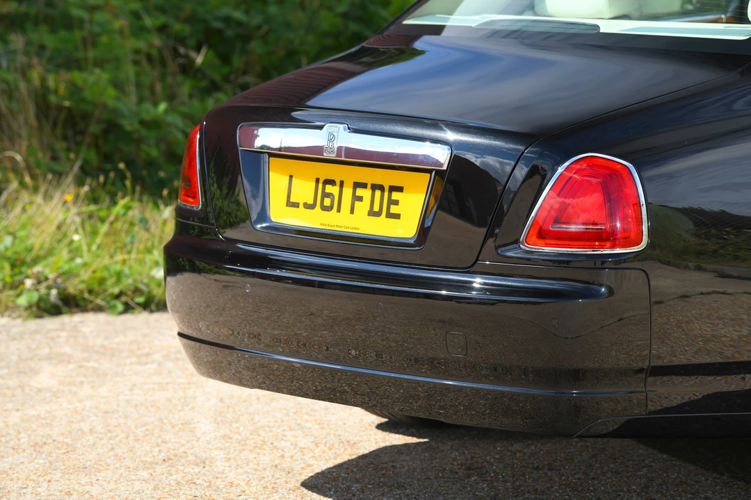 2011 Rolls-Royce Ghost 1st Gen - Image 18 of 31