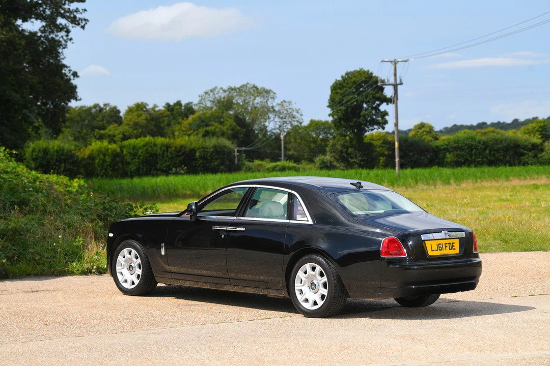 2011 Rolls-Royce Ghost 1st Gen - Image 13 of 31