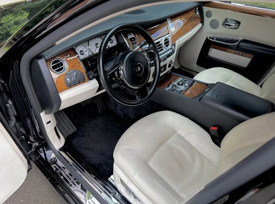 2011 Rolls-Royce Ghost 1st Gen - Image 9 of 20