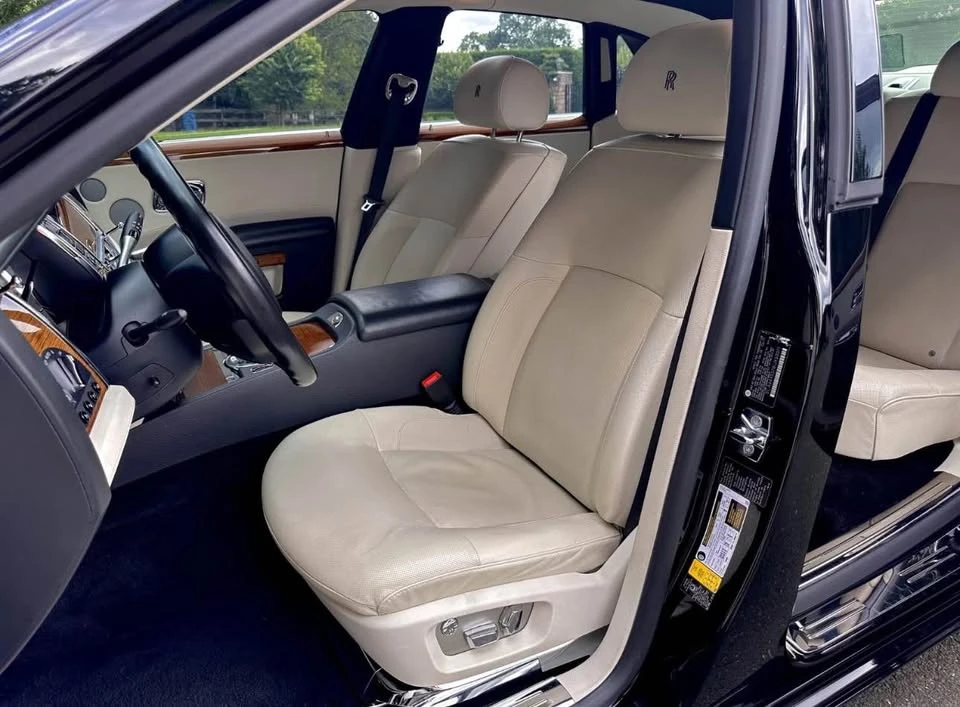 2011 Rolls-Royce Ghost 1st Gen - Image 10 of 20