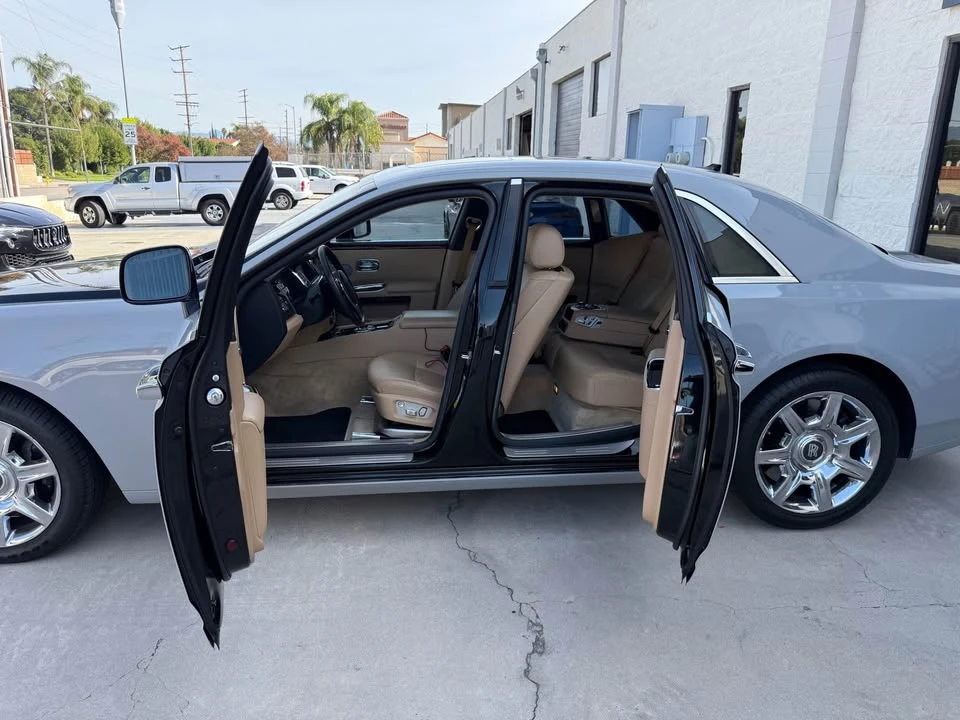 2011 Rolls-Royce Ghost 1st Gen - Image 10 of 13