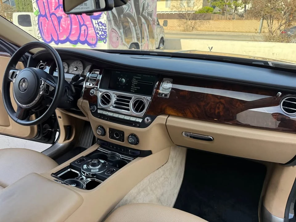 2011 Rolls-Royce Ghost 1st Gen - Image 8 of 13
