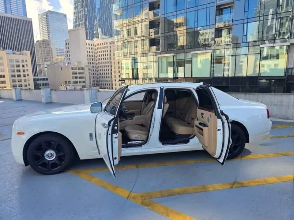 2011 Rolls-Royce Ghost 1st Gen - Image 3 of 9