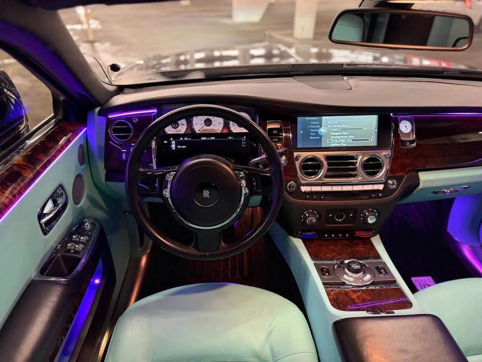 2011 Rolls-Royce Ghost 1st Gen - Image 16 of 20
