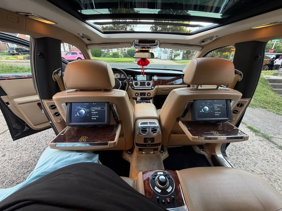 2011 Rolls-Royce Ghost 1st Gen - Image 9 of 12