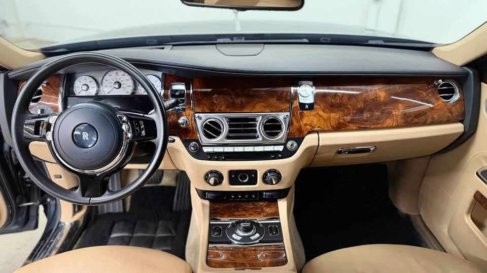 2011 Rolls-Royce Ghost 1st Gen - Image 13 of 18