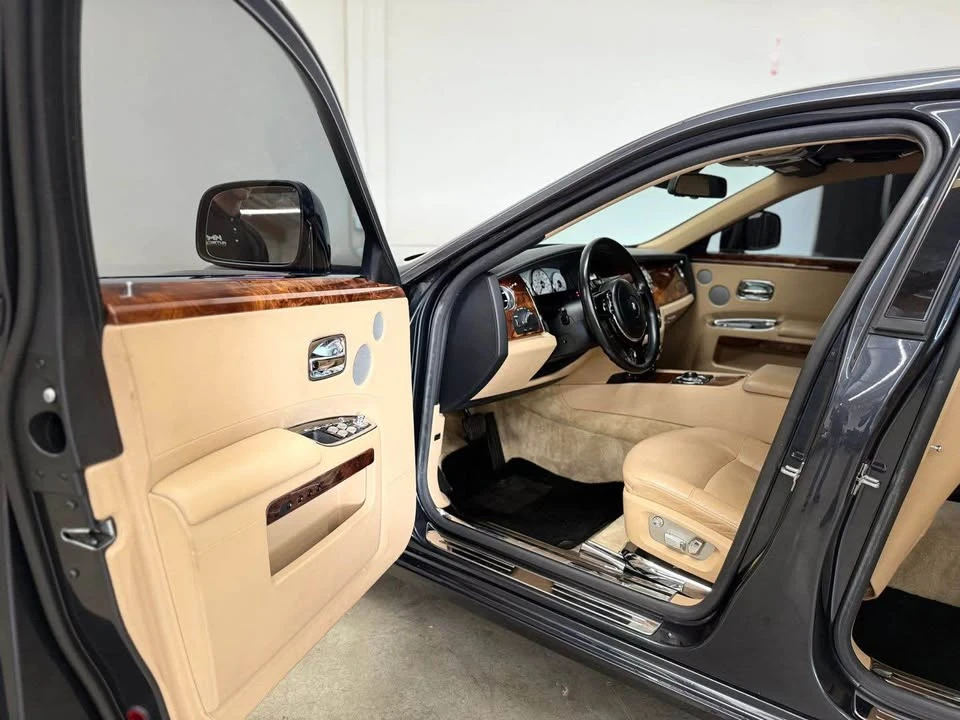 2011 Rolls-Royce Ghost 1st Gen - Image 9 of 18
