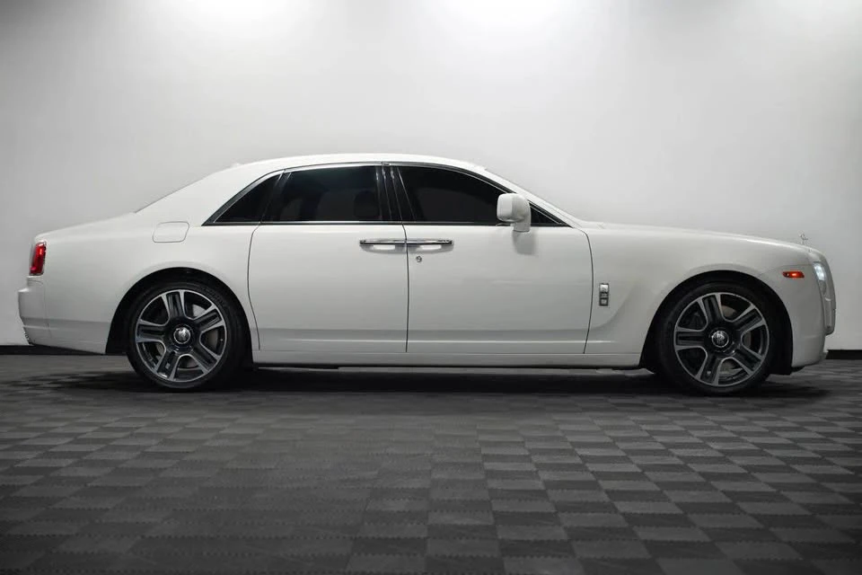 2011 Rolls-Royce Ghost 1st Gen - Image 5 of 12