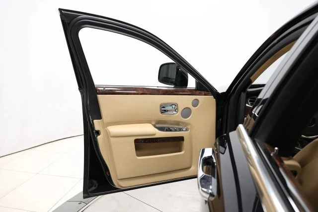 2011 Rolls-Royce Ghost 1st Gen - Image 9 of 21