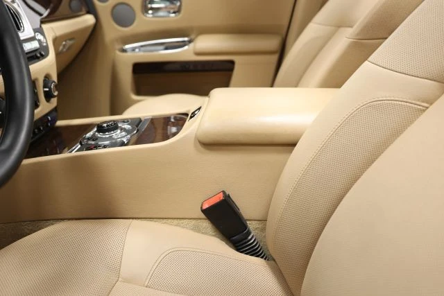 2011 Rolls-Royce Ghost 1st Gen - Image 17 of 21