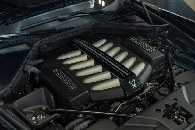 2011 Rolls-Royce Ghost 1st Gen - Image 18 of 21