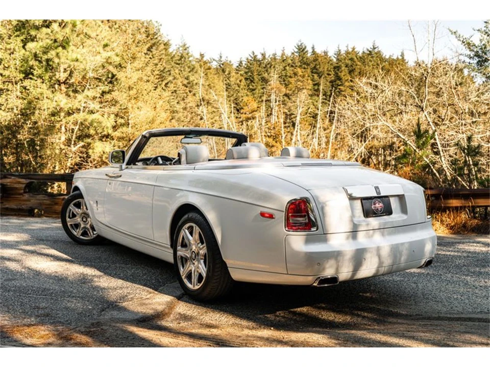 2011 Rolls-Royce Phantom VII - Image 8 of 31