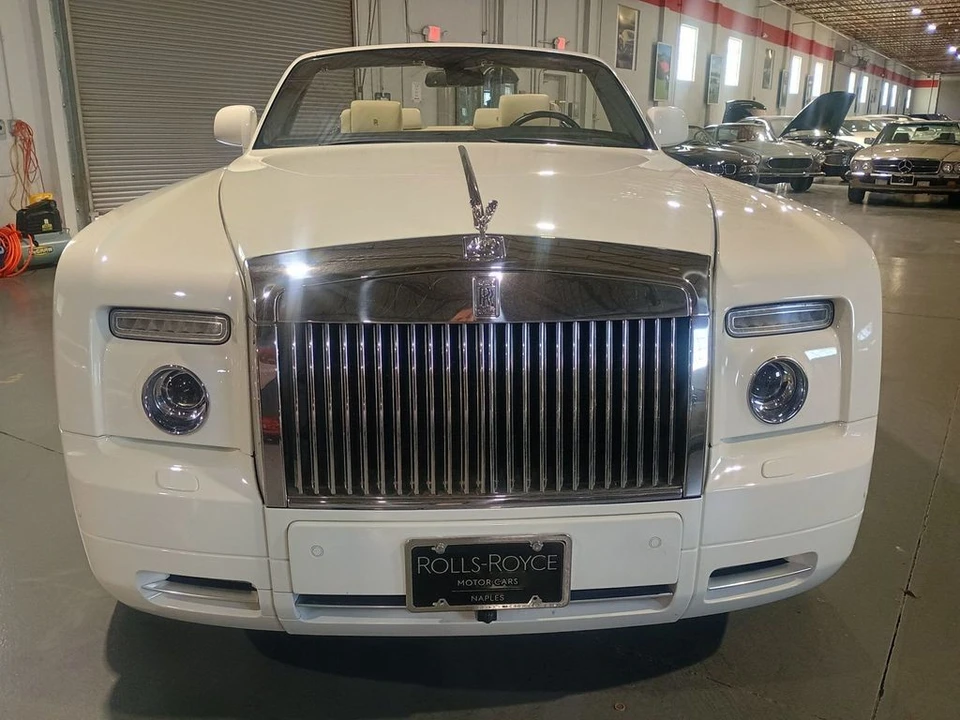2011 Rolls-Royce Phantom VII - Image 11 of 12