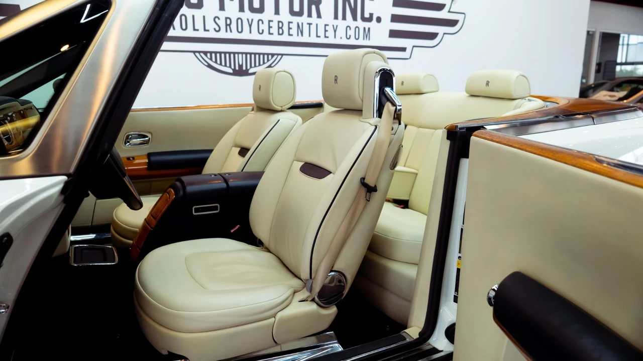 2011 Rolls-Royce Phantom VII - Image 18 of 31