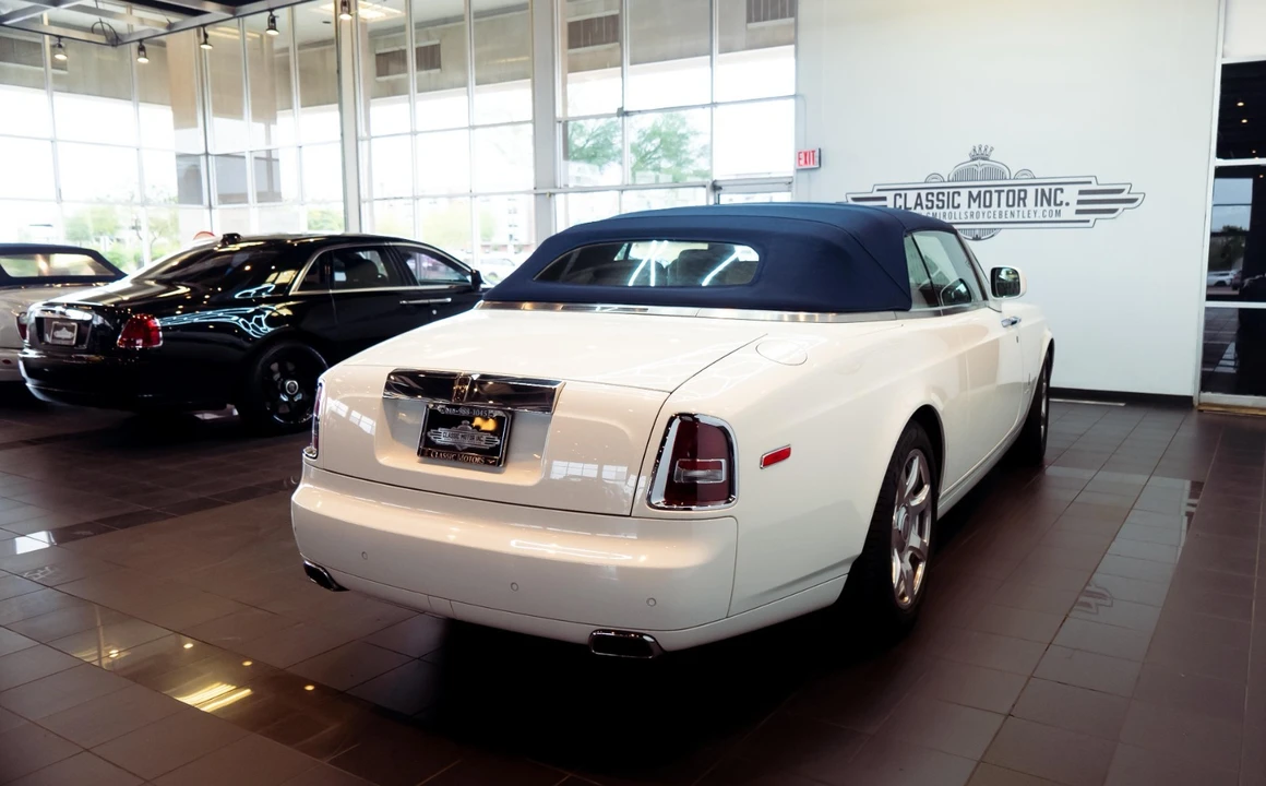 2011 Rolls-Royce Phantom VII - Image 12 of 31