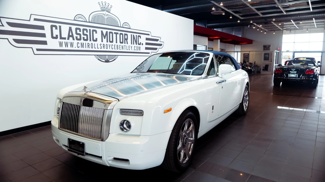 2011 Rolls-Royce Phantom VII - Image 15 of 31