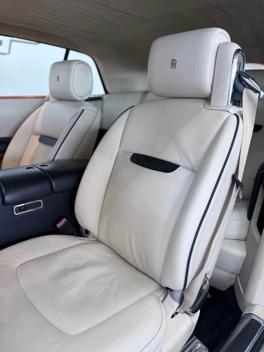 2011 Rolls-Royce Phantom VII - Image 14 of 20