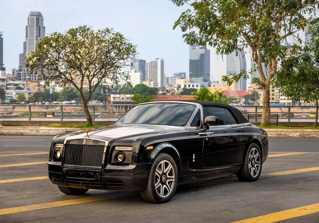 2011 Rolls-Royce Phantom VII - Image 24 of 31