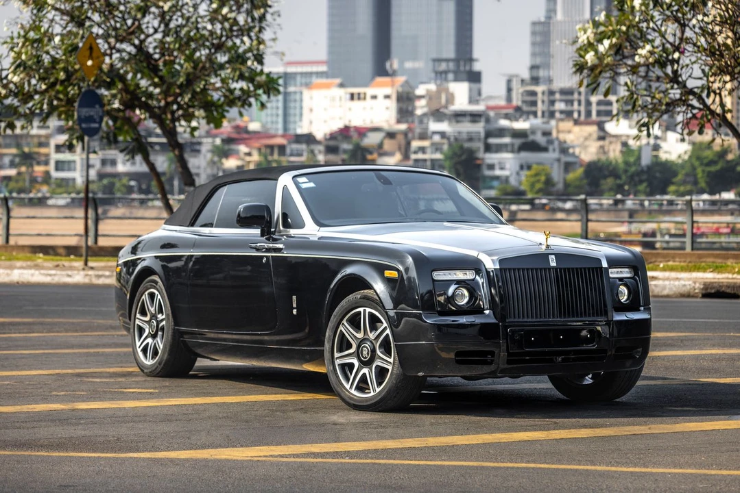2011 Rolls-Royce Phantom VII - Image 8 of 31