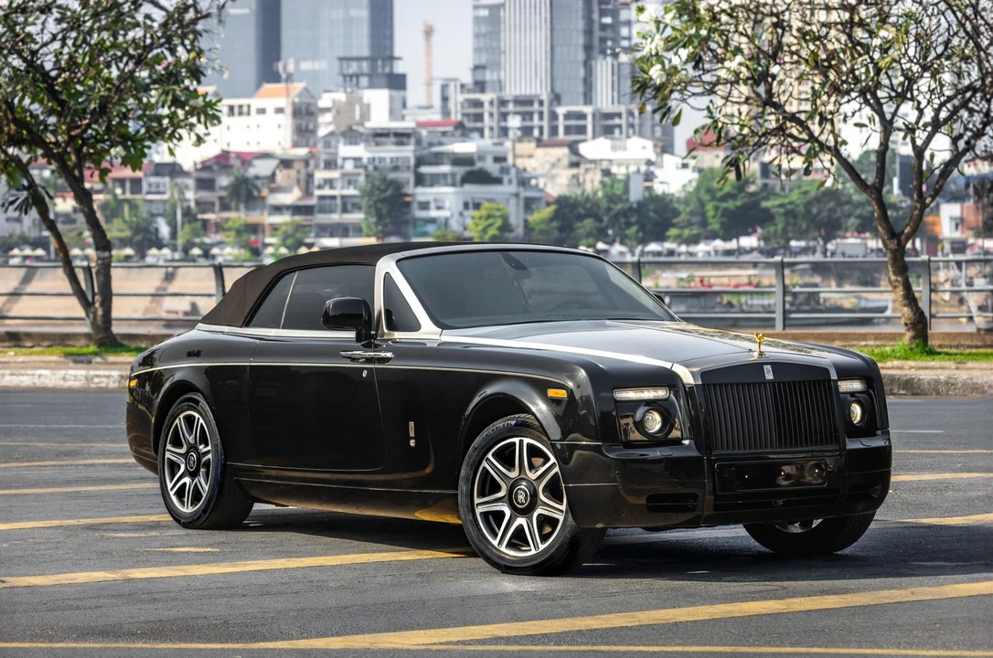 2011 Rolls-Royce Phantom VII - Image 14 of 31