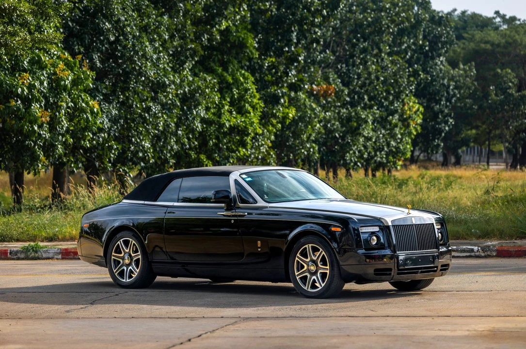 2011 Rolls-Royce Phantom VII - Image 16 of 31