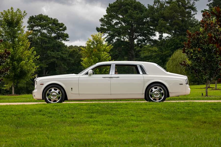 2011 Rolls-Royce Phantom VII - Image 2 of 31