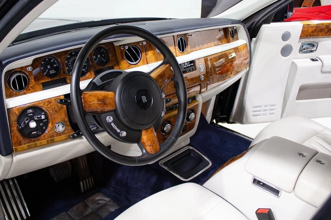 2011 Rolls-Royce Phantom VII - Image 2 of 21