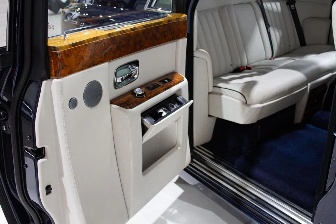 2011 Rolls-Royce Phantom VII - Image 18 of 21