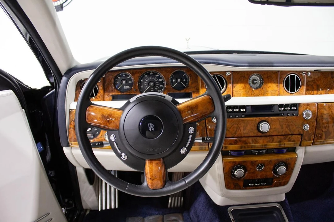 2011 Rolls-Royce Phantom VII - Image 9 of 21