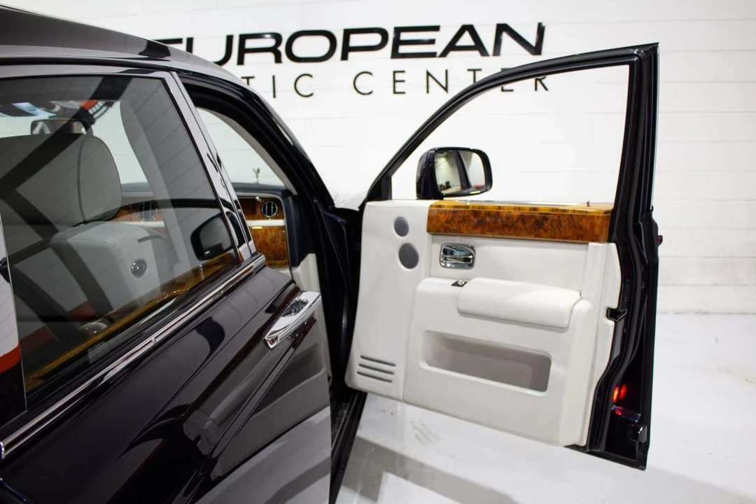 2011 Rolls-Royce Phantom VII - Image 19 of 21