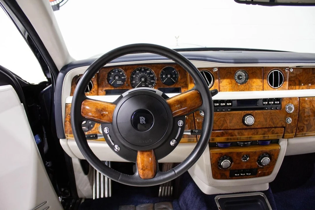 2011 Rolls-Royce Phantom VII - Image 9 of 21