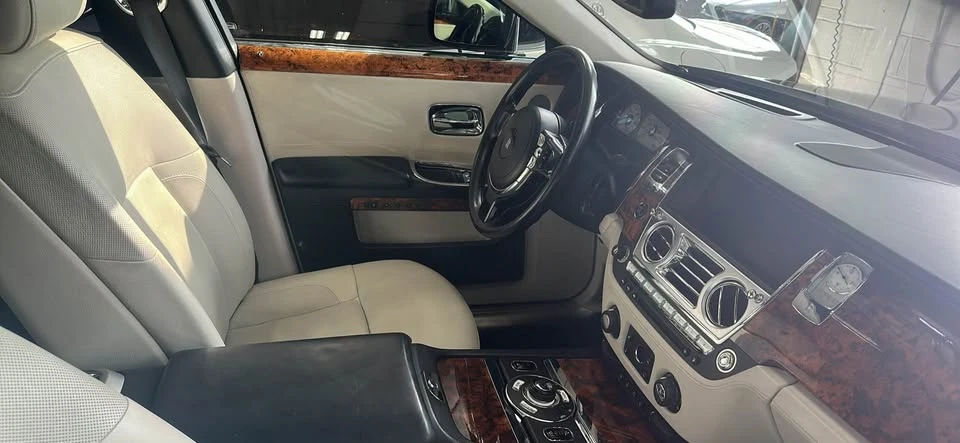 2011 Rolls-Royce Ghost 1st Gen - Image 3 of 4