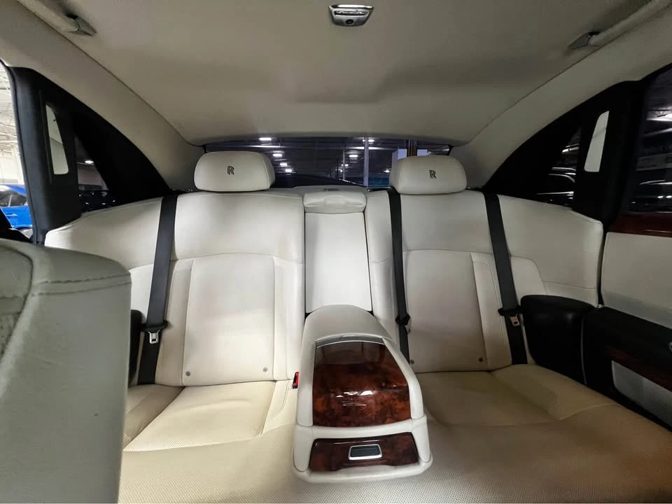 2011 Rolls-Royce Ghost 1st Gen - Image 6 of 7