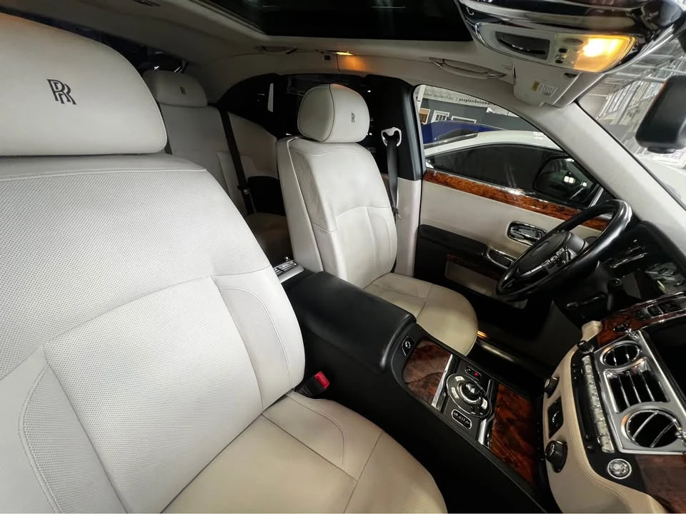 2011 Rolls-Royce Ghost 1st Gen - Image 3 of 7