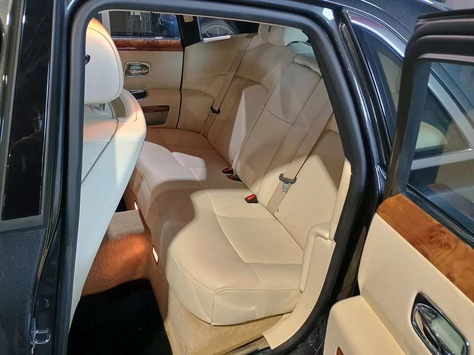 2011 Rolls-Royce Ghost 1st Gen - Image 17 of 20