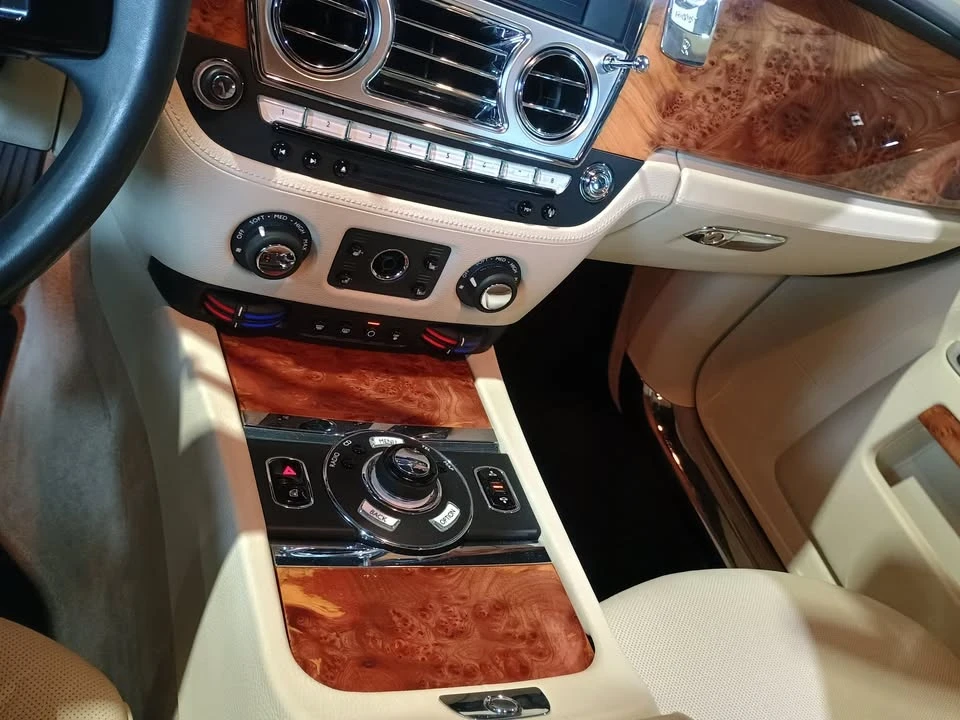 2011 Rolls-Royce Ghost 1st Gen - Image 14 of 20