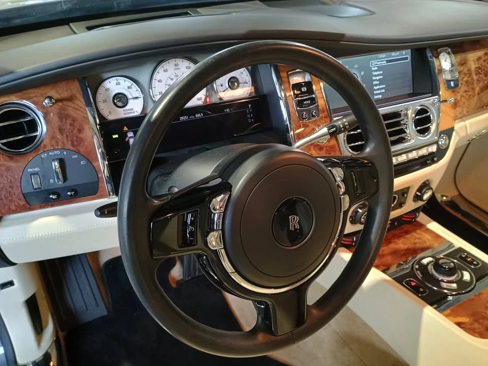 2011 Rolls-Royce Ghost 1st Gen - Image 11 of 20