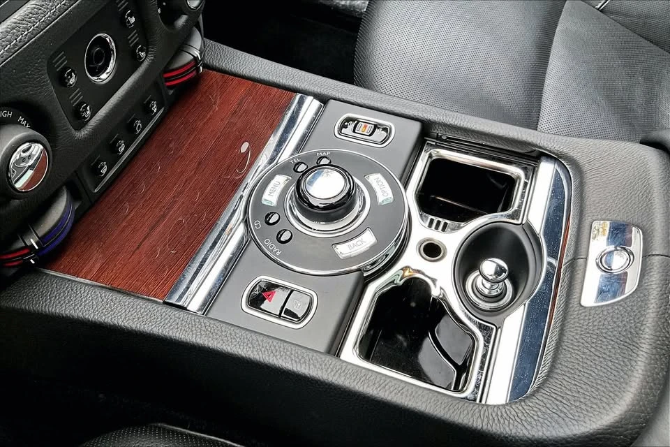 2011 Rolls-Royce Ghost 1st Gen - Image 7 of 16