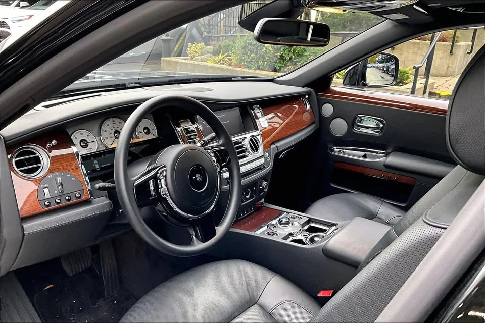 2011 Rolls-Royce Ghost 1st Gen - Image 8 of 16