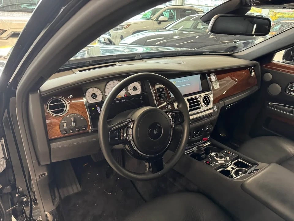 2011 Rolls-Royce Ghost 1st Gen - Image 8 of 19