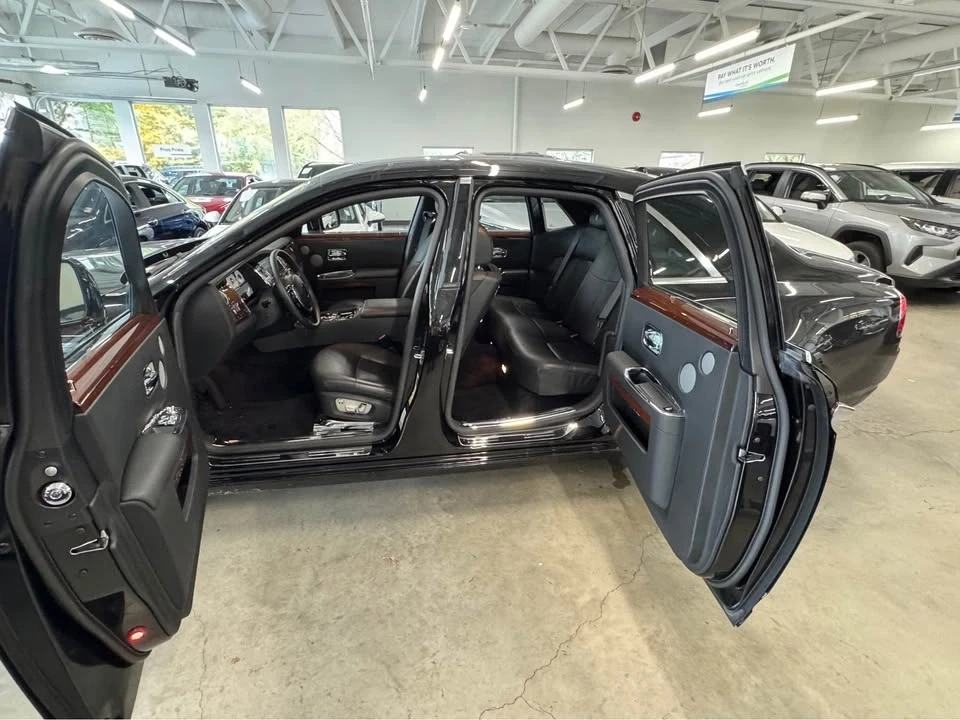 2011 Rolls-Royce Ghost 1st Gen - Image 9 of 19