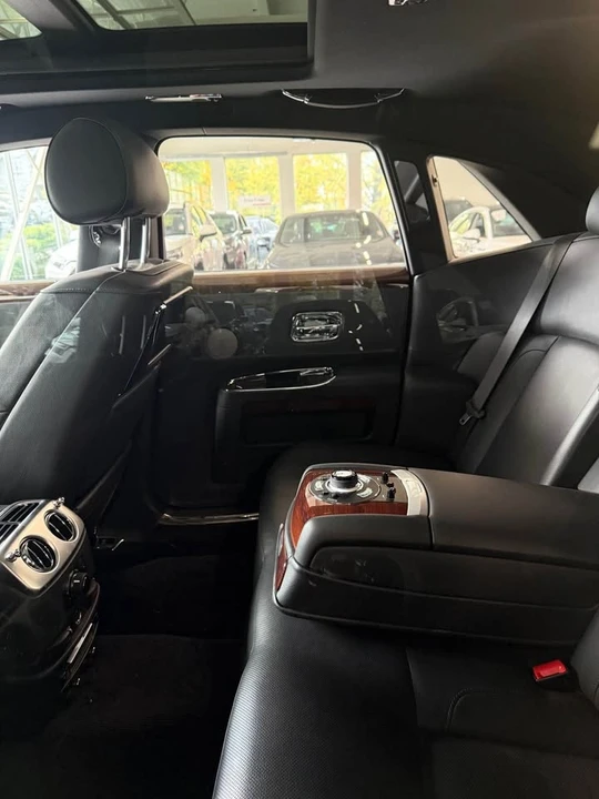 2011 Rolls-Royce Ghost 1st Gen - Image 7 of 9