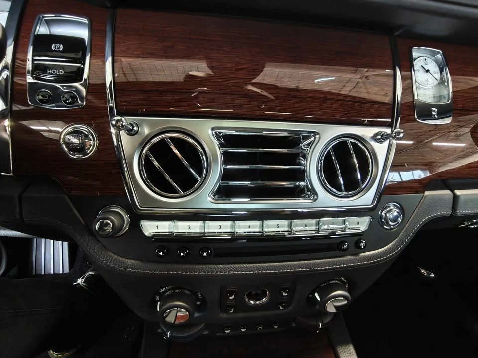 2011 Rolls-Royce Ghost 1st Gen - Image 10 of 16