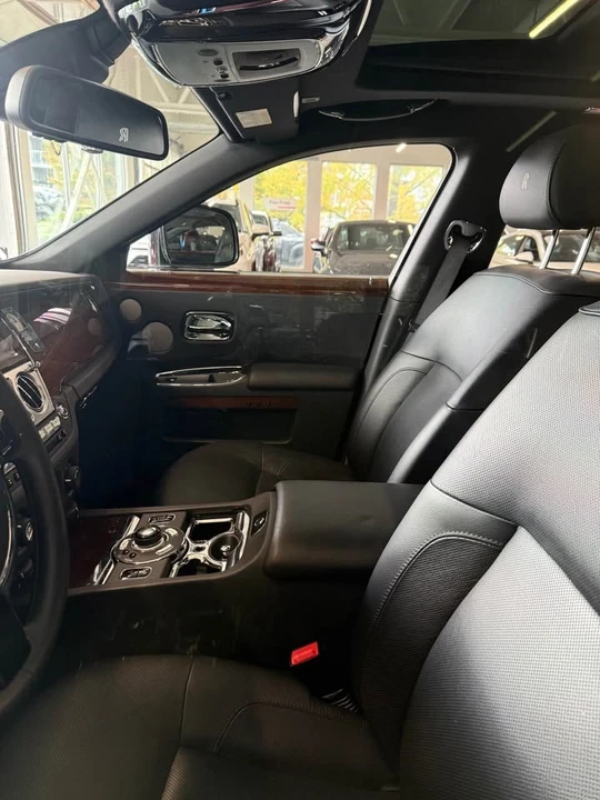 2011 Rolls-Royce Ghost 1st Gen - Image 8 of 9
