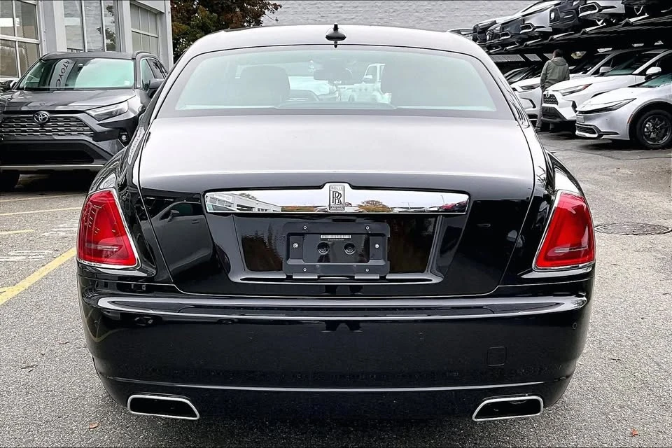 2011 Rolls-Royce Ghost 1st Gen - Image 4 of 8