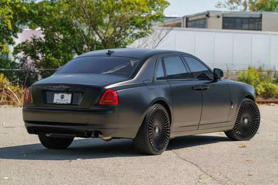 2011 Rolls-Royce Ghost 1st Gen - Image 11 of 17