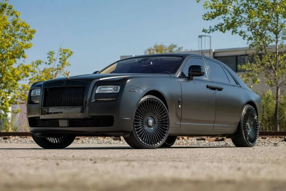 2011 Rolls-Royce Ghost 1st Gen - Image 2 of 17